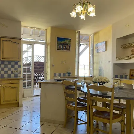 Holiday home Maison De Famille Au Coeur Du Bourbonnais, 18eme Siecle, Charme Et Confort, Proche Loisirs Et Commerces - Fr-1-489-387 *